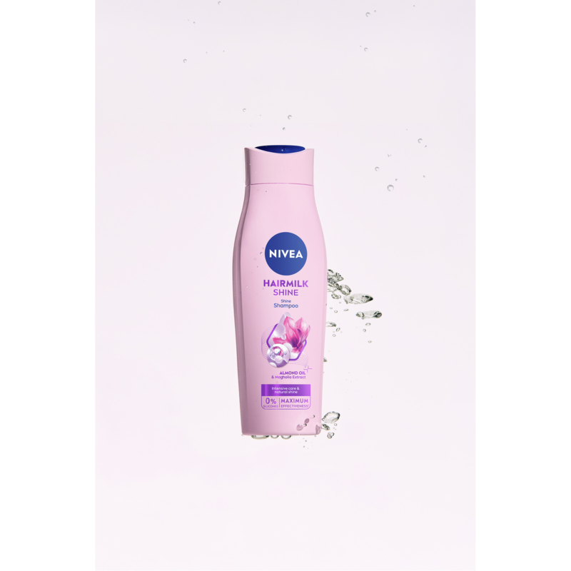 Mleczny szampon wyzwalający blask Natural Shine
