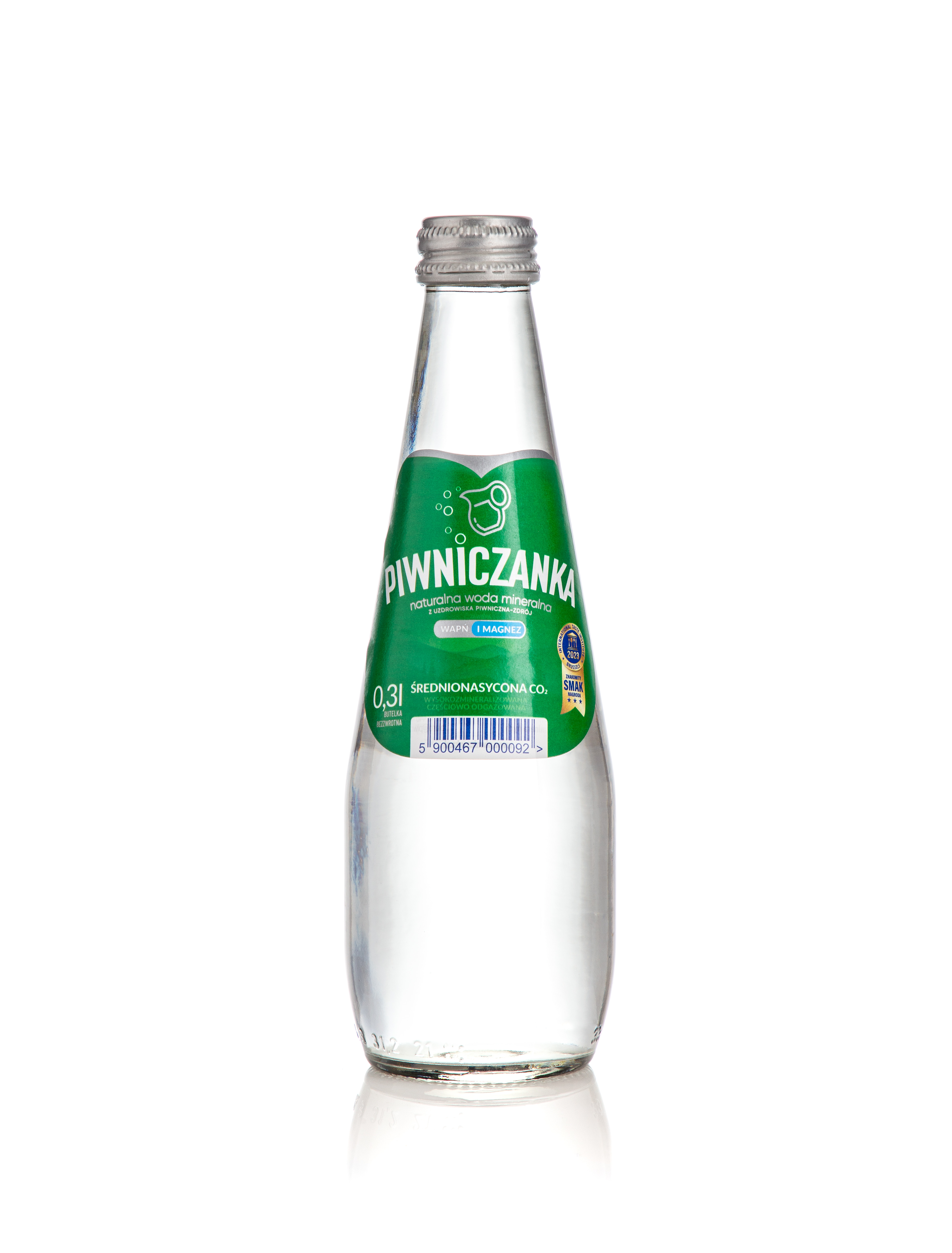Piwniczanka Średnionasycona Co2 0,3L